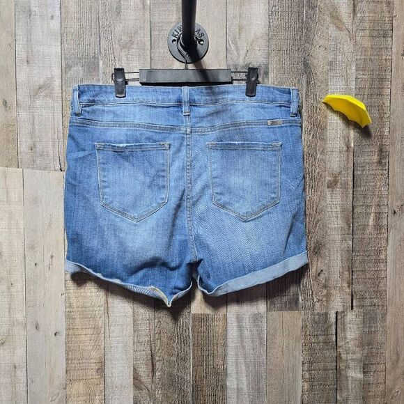 Kancan Gabriella High Rise Jean Shorts - Picture 3 of 5